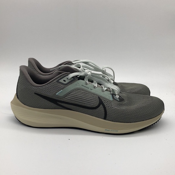 Mens Nike Air Zoom Pegasus 40 PRM Grey/Sail FN7498-012 NWOB - Picture 2 of 5